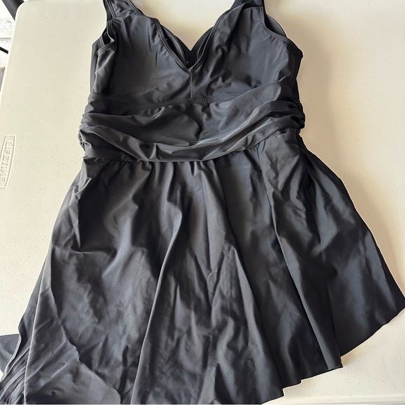 Torrid Wireless Short Asymmetrical Swim Dress With Brief 2X Black & Pink Tie Dye - Picture 12 of 12